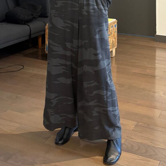 Splendid Camo Lounge Tank Jumpsuit - Picture 4 of 8